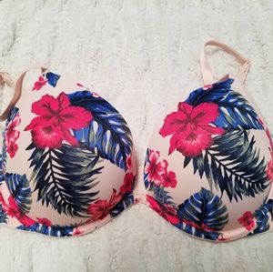 34D vs bra